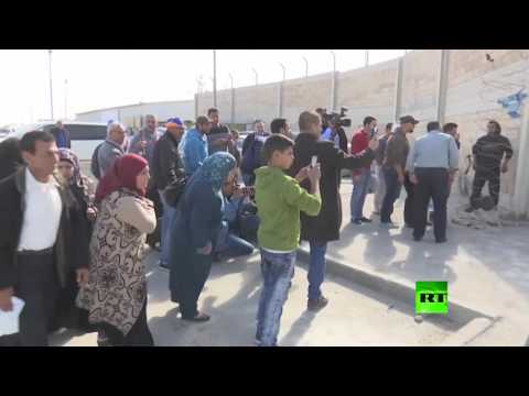 شاهد مقتل فلسطيني برصاص إسرائيلي على حاجز قلنديا