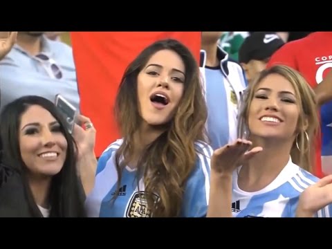 شاهد جميلات سرقن اهتمام الكاميرا بمباريات كرة القدم حول العالم