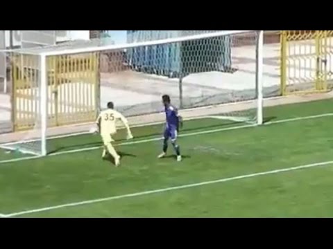 فرحة لاعب تتسبب في حدوث كارثة