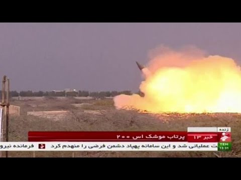 شاهد إيران تطلق صاروخًا متوسط المدى