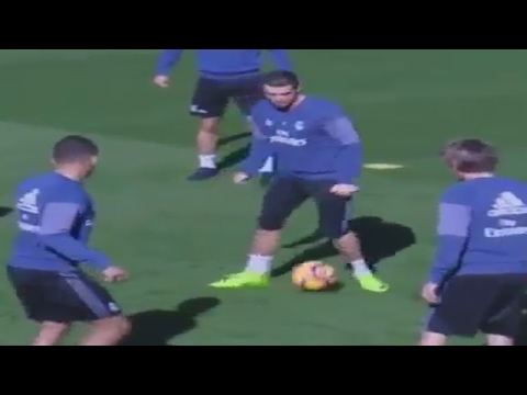 مارسيلو يسخر من النجم رونالدو