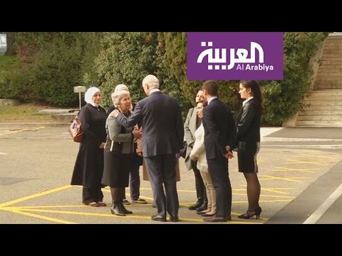 سوريات يطالبن دي ميستورا ببحث مصير أقاربهن في جنيف