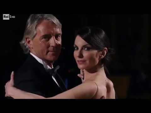 بالفيديو روبيرتو مانشيني يتألّق في رقصة تانغو مثيرة