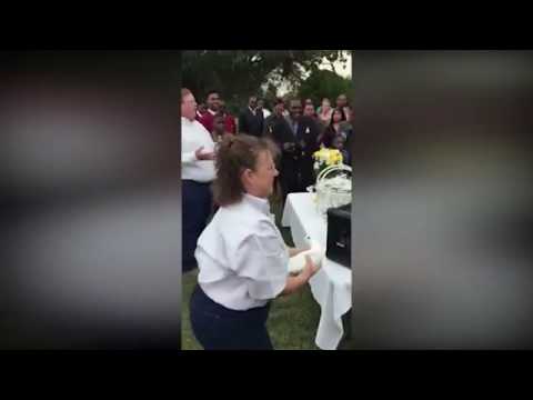 شاهد جنازة تنتهي بحادث مأساوي