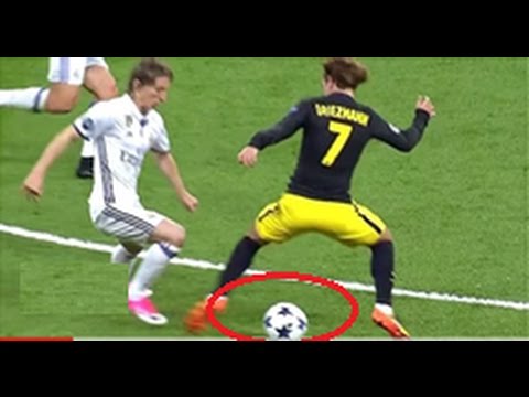 بالفيديو عندما تتم إهانة لاعبين كبار في عالم المستديرة 