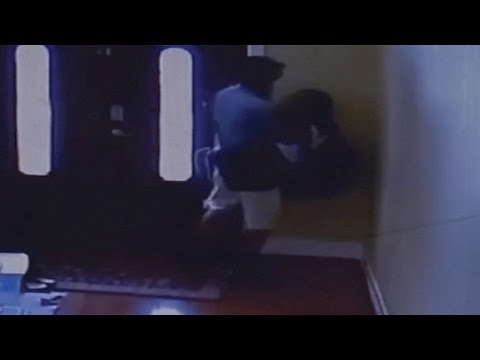 شاهد  أكثر 4 فيديوهات صادمة منتشرة