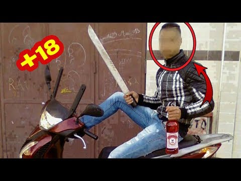 شاهد مجرم يقتل والده بطريقة بشعة