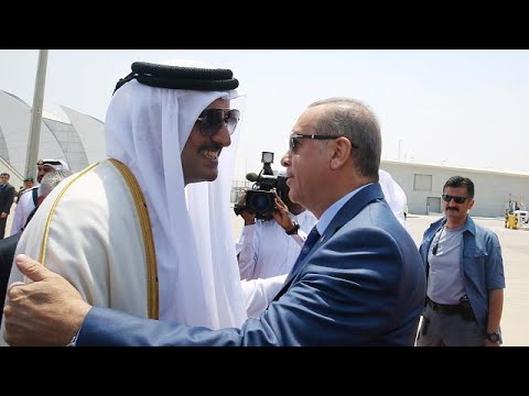 أردوغان في الدوحة يحاول تنظيم لقاء بين جميع أطراف الأزمة