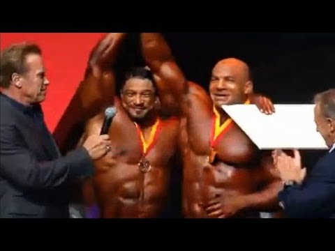 بالفيديو  بيغ رامي يتوج بذهبية بطولة أرنولد كلاسيك لكمال الأجسام