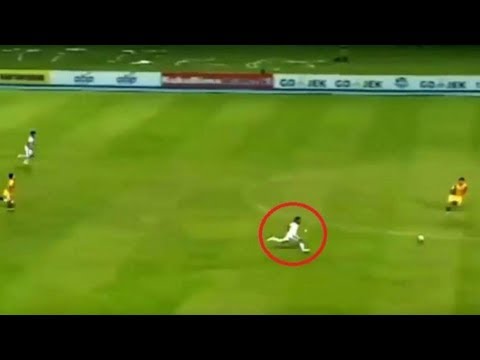 سرعة خارقة للاعب في الدوري الإندونيسي تنتهي بهدف رائع