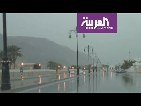 شاهد إعصار مكونو الذي ضرب سقطرى يعصف بصلالة