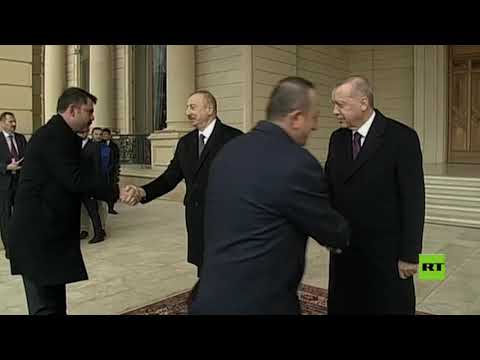 أردوغان يصل باكو في زيارة عمل لبحث التعاون الدولي