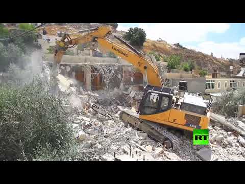 جرافات إسرائيلية بهدم 3 منازل في حي سلوان جنوب المسجد الأقصى