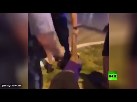 شرطي أميركي يُسقط امرأة حامل أرضًا ويثير موجة غضب
