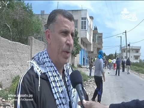 قوات الإحتلال تقمع مسيرات الأهالي في الضفة ضد الجدار