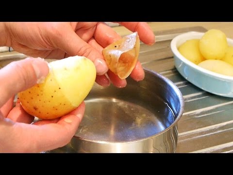 بالفيديو الطريقة المثالية لتقشير البطاطس المسلوقة