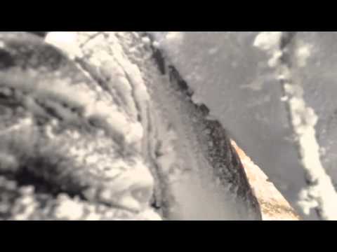 لحظات انهيار قمة جبل إيفرست بالمتسلقين