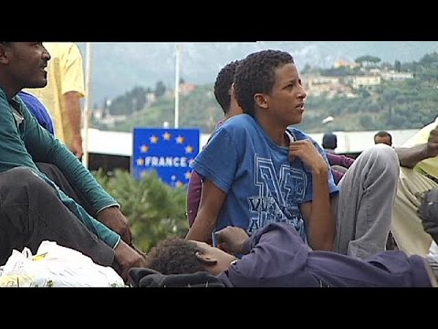 مهاجرون أفارقة يعتصمون عند الحدود الإيطالية الفرنسية