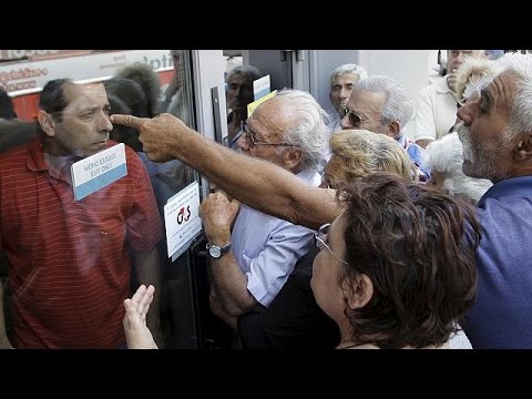 اليونانيون يتخوفون من وقف الاستيراد