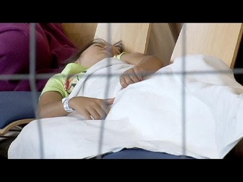 شاهد مقتل 5 مهاجرين إثر غرق مركب في بحر إيجه