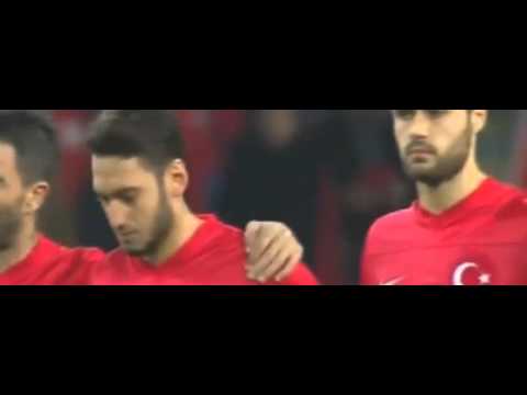 شاهد جماهير تركية ترفض الحداد على ضحايا هجمات باريس