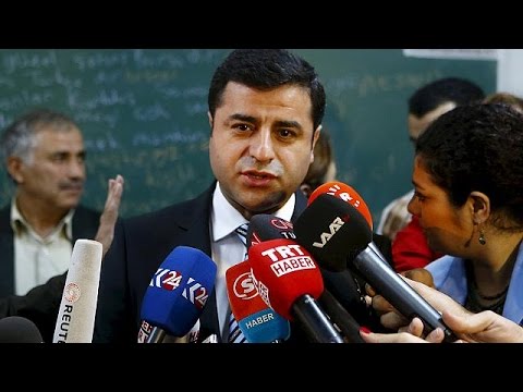 ديمرتاش يؤكد تعرضه لمحاولة اغتيال في ديار بكر