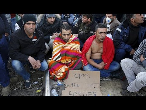 شاهد تظاهر لاجئين ومهاجرين إيرانيين وباكستانيين ومغاربة