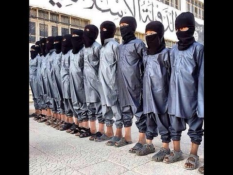 شاهد داعش يجند الأطفال فى ليبيا