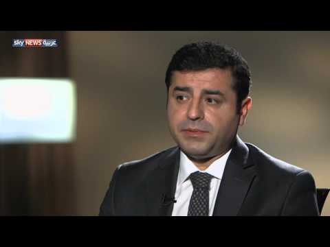 دميرطاش يؤكد أن أردوغان يستخدم الدين لمكاسب سياسية