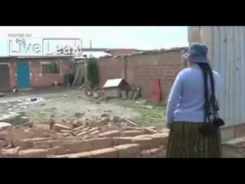 فيديو عاصفة في بوليفيا تسبب الكثير من الدمار