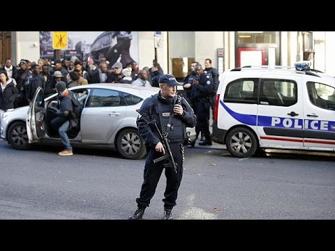 شاهد هوية مهاجم مركز الشرطة في باريس ما تزال غير معروفة