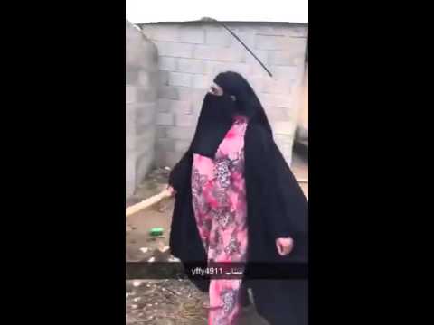 بالفيديو خليجية تلقن رجلا علقة ساخنة