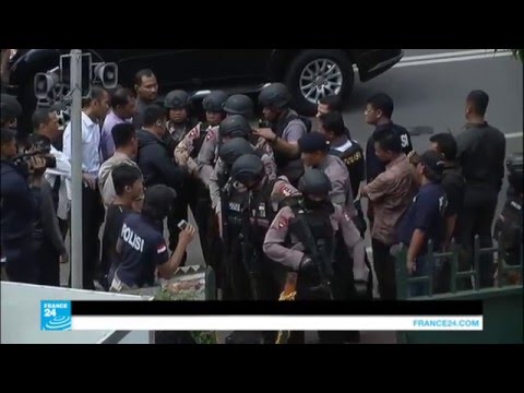 شاهد إندونيسيا تشتبه أن داعش وراء التفجيرات