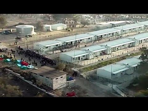 شاهد اليونان تحذر من تحويلها إلى مخيم اعتقال للاجئين