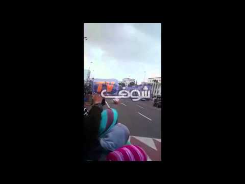 شاهد لحظة مرور الملك من شارع محمد السادس في البيضاء