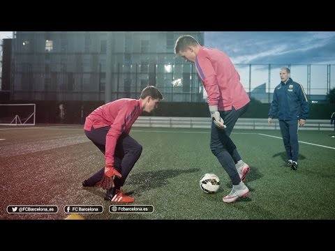 شاهد كيف يتدرب حراس مرمى أكاديمية برشلونة
